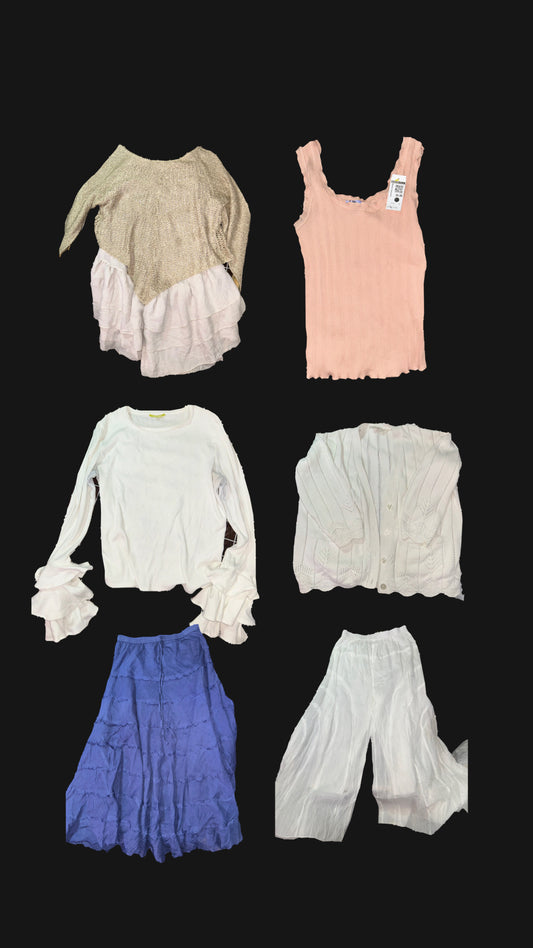 Budget Package🥰 (1 outfit + freebie)